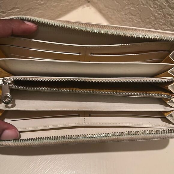 Goyard Matignon Zip Around Long Wallet White Leather Pattern Luxury Artsy Summer - Picture 8 of 16